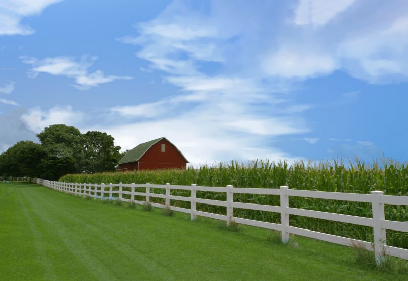 Rail Fence Construction in Pearland, TX