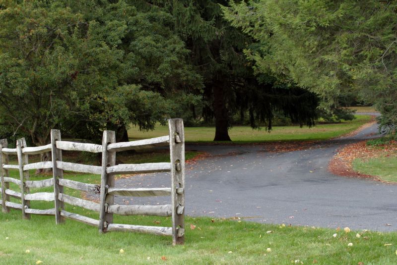 Split Rail Fence Installation in Pearland, TX