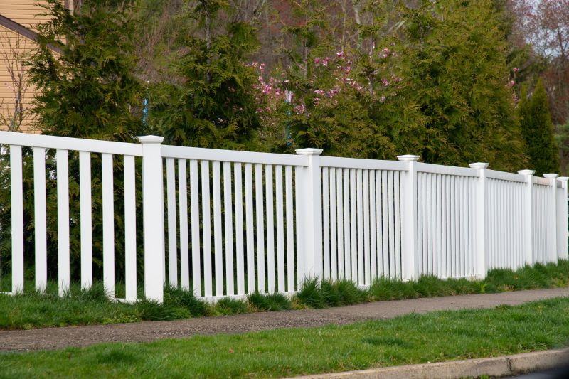 Vinyl Fence Replacement in Kansas City, MO